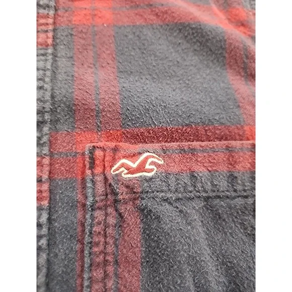 Hollister Mens Flannel Button Shirt Size L Large Red Blue‎ Plaid Long Sleeve - Picture 2 of 7